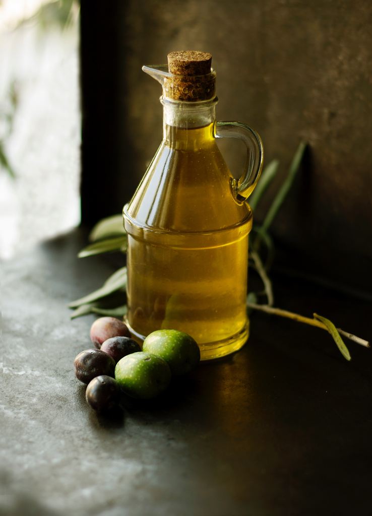 olive oil, a monounsaturated fat